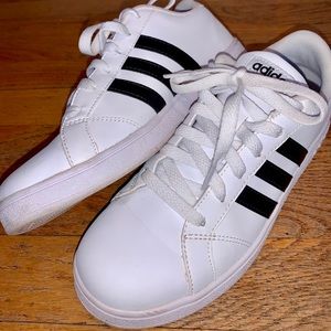Adidas Sneakers